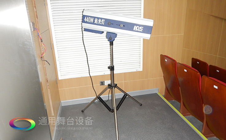 通用舞臺幕布優勢！奉行以