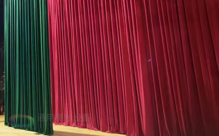 舞臺阻燃幕布行業：技術創新驅動安全升級，市場需求持續擴容