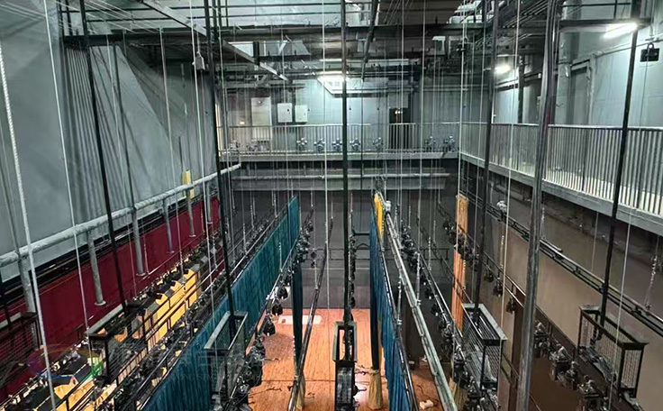 戴南文化藝術中心舞臺機械 舞臺吊桿 舞臺阻燃幕布項目 助力本地文化演出升級，為觀眾帶來更優質的視聽體驗！